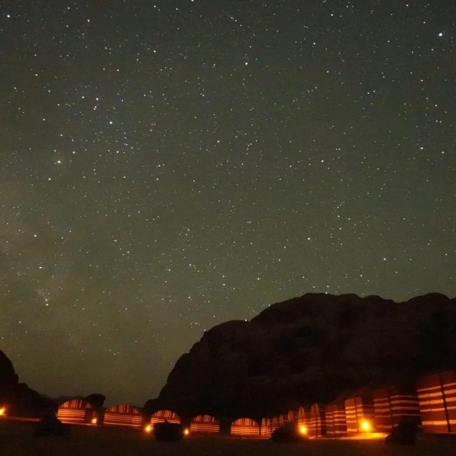 Hotel Bedouin Holidays Camp And Jeep Tours Wadi Rum Esterno foto