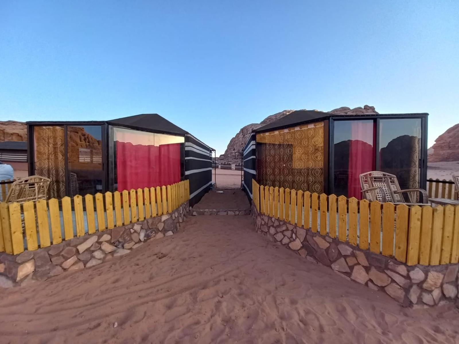 Hotel Bedouin Holidays Camp And Jeep Tours Wadi Rum Esterno foto