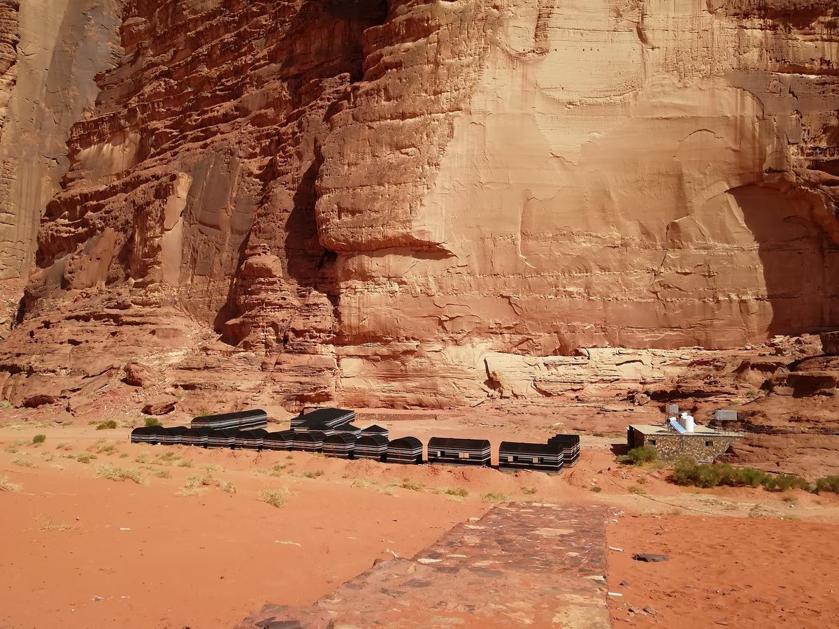 Hotel Bedouin Holidays Camp And Jeep Tours Wadi Rum Esterno foto